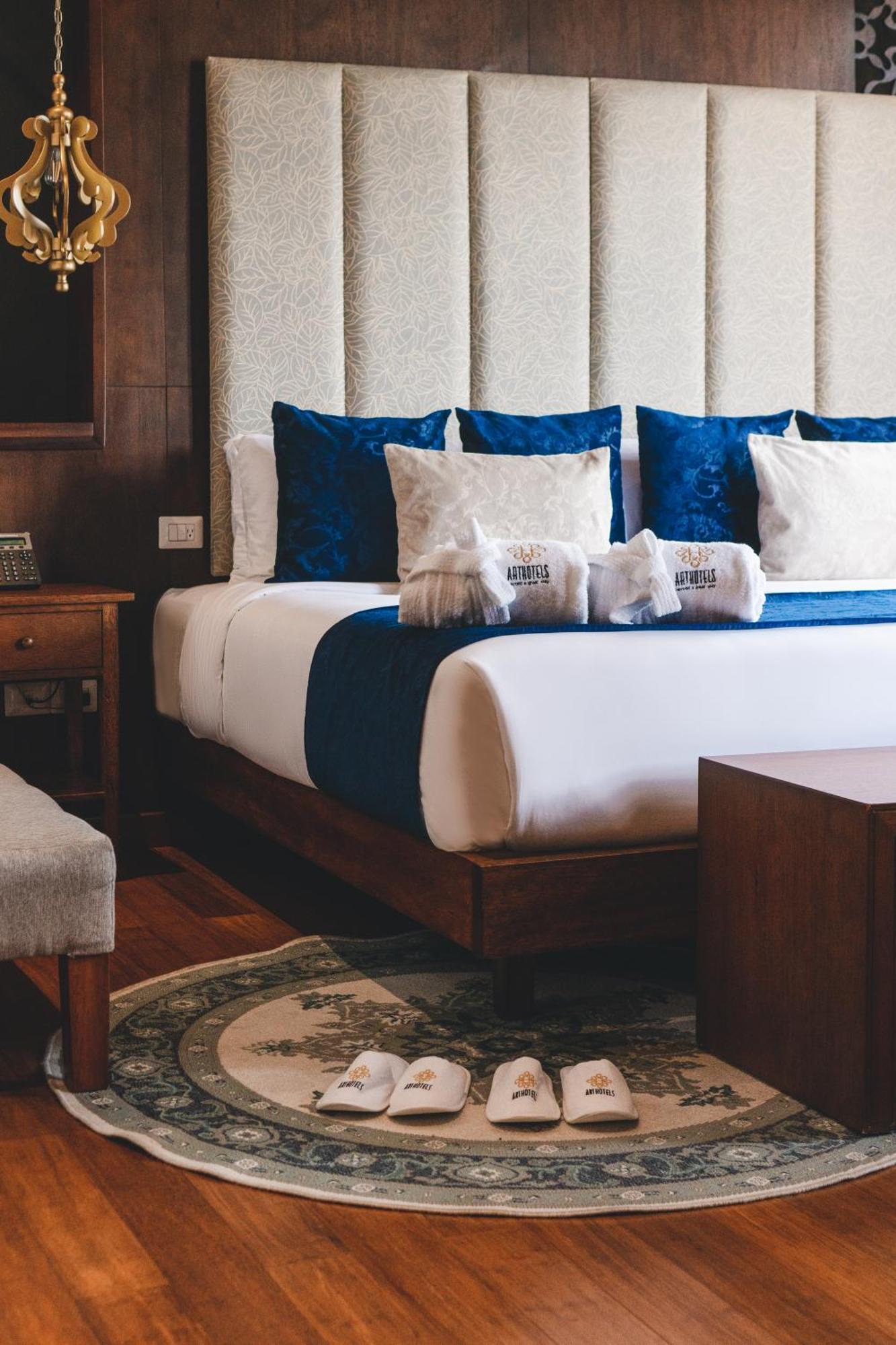 Hotel Cruz Del Vado Куэнка Экстерьер фото